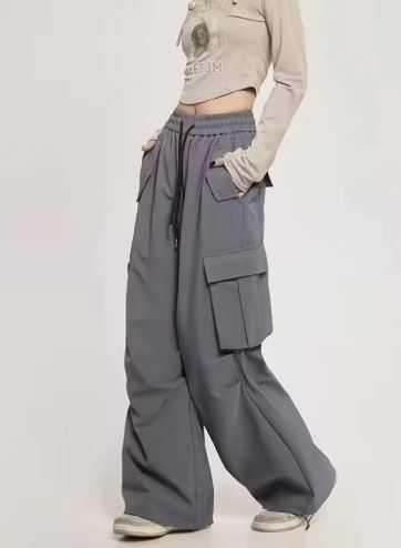Oversized Utility Cargo Pants with Multi-Pocket Design