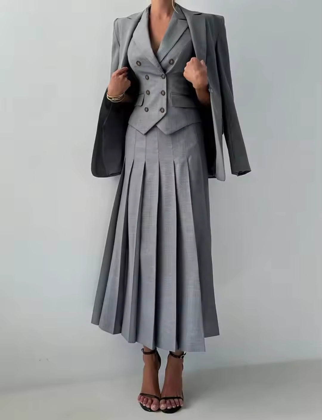 Classy 3pc Women's Suit